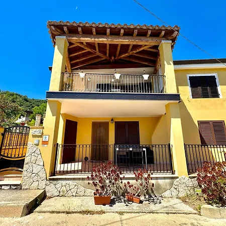 Dom wakacyjny Orange House Bari Sardo